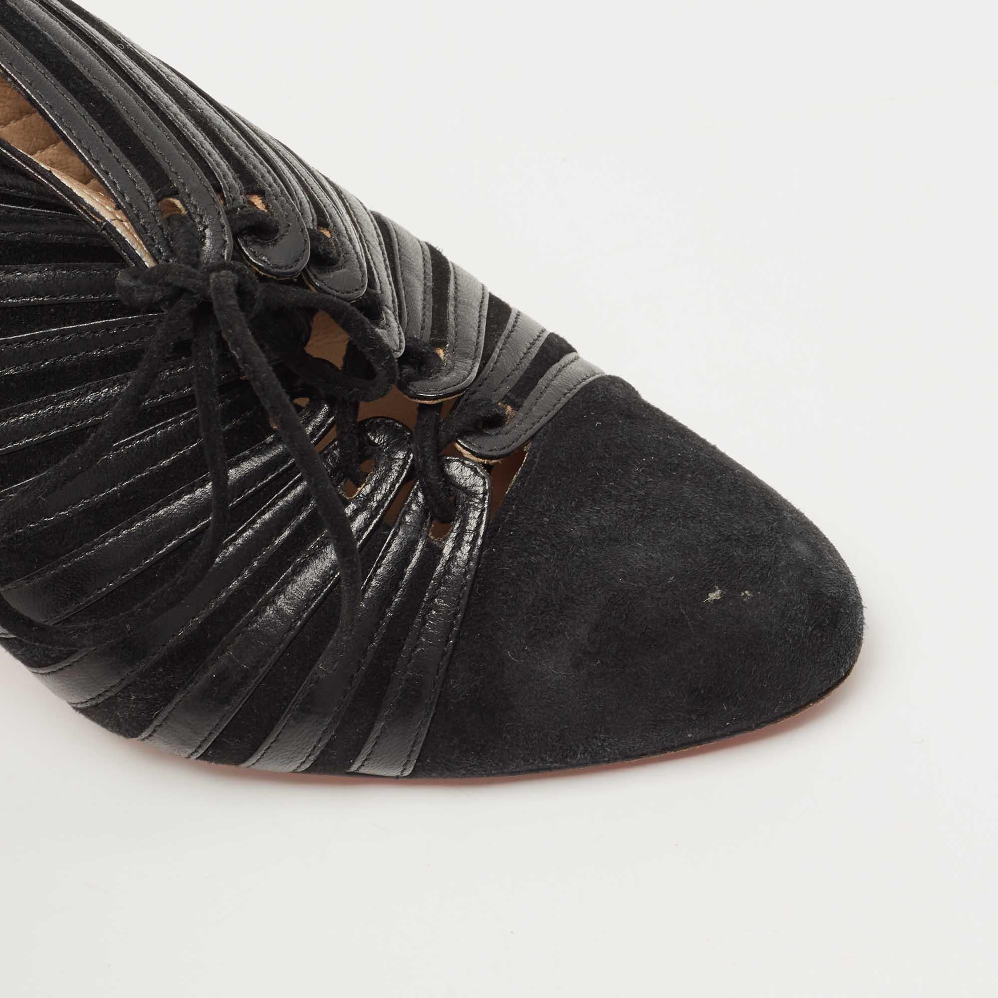 Christian Louboutin Inverness Booties en cuir et daim noir Taille 38.5 en vente 2