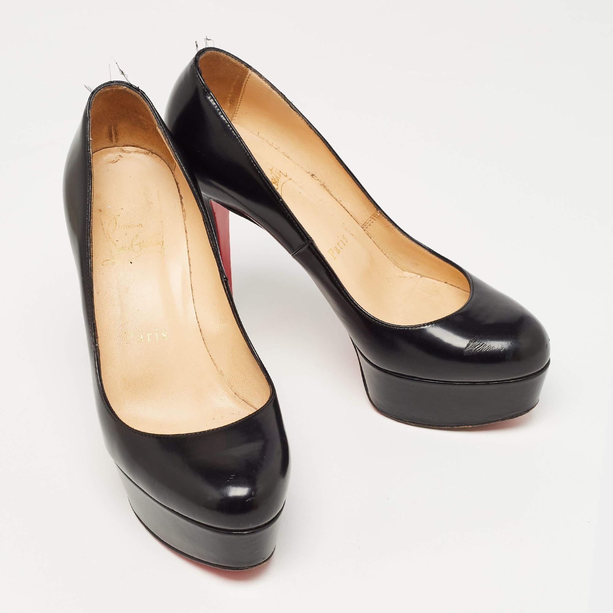 Women's Christian Louboutin Black Leather Bianca Pumps Size 36 For Sale