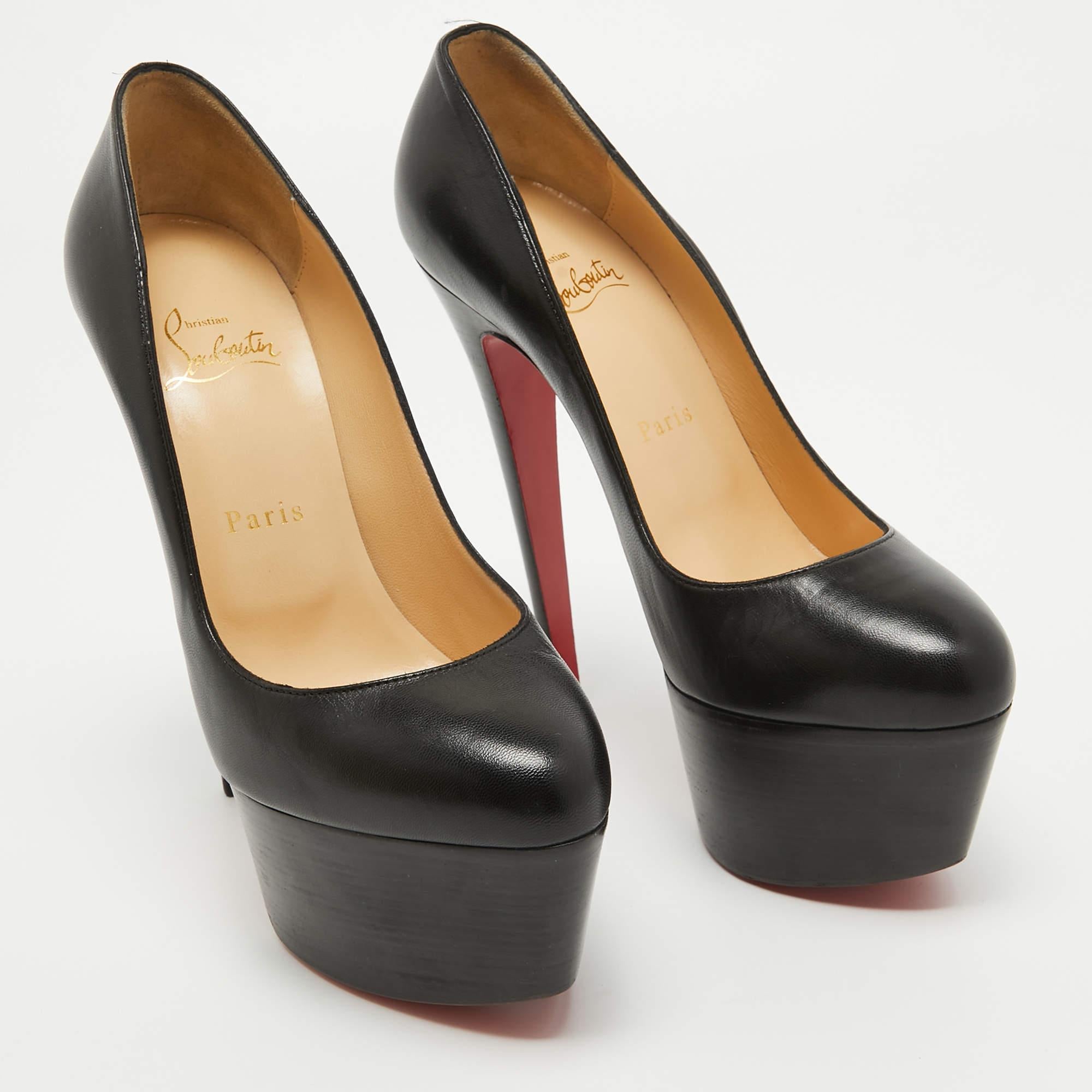 Christian Louboutin Black Leather Bianca Pumps Size 38.5 In Good Condition In Dubai, Al Qouz 2