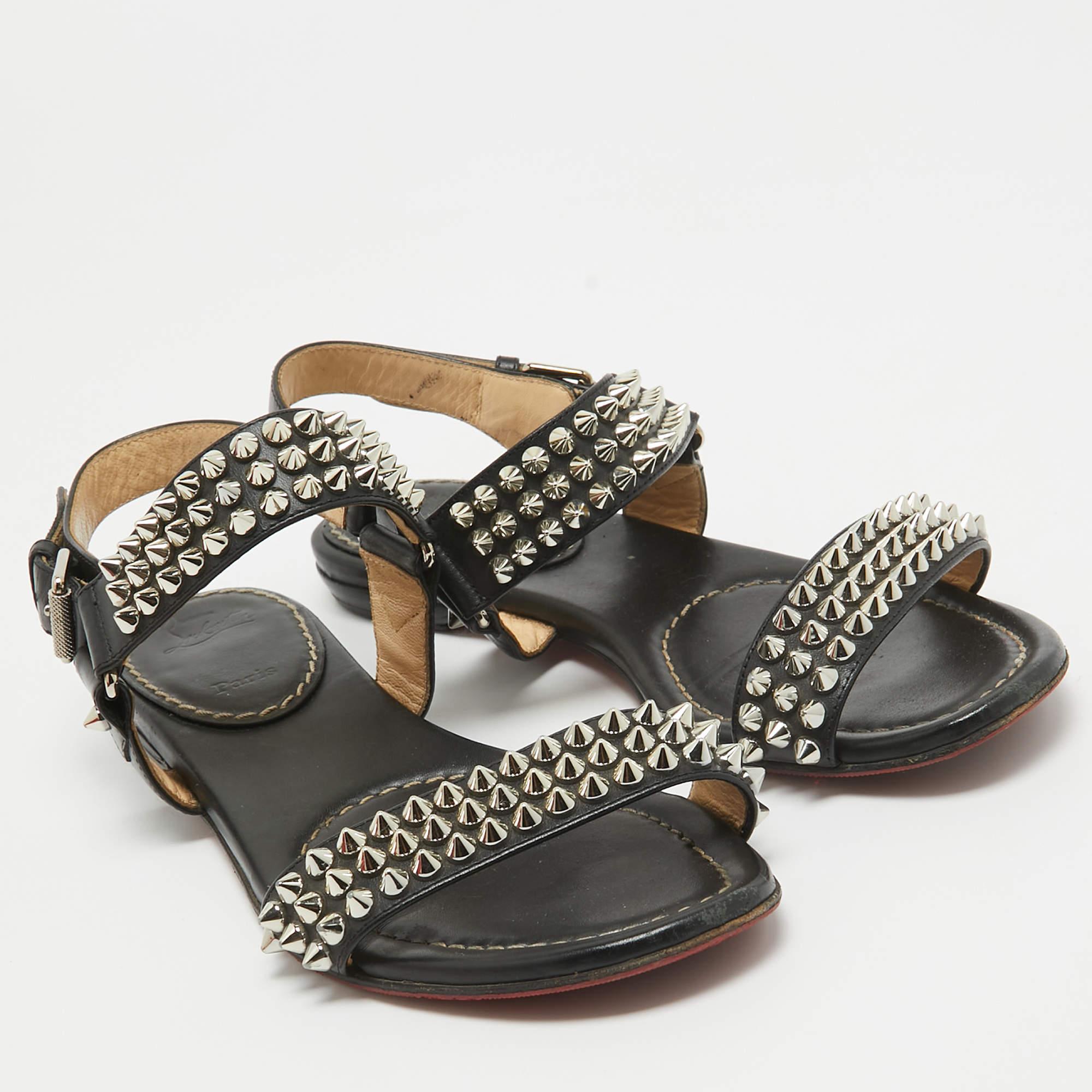 Women's Christian Louboutin Black Leather Bikee Bike Spikes Flat Sandals Size 37 For Sale