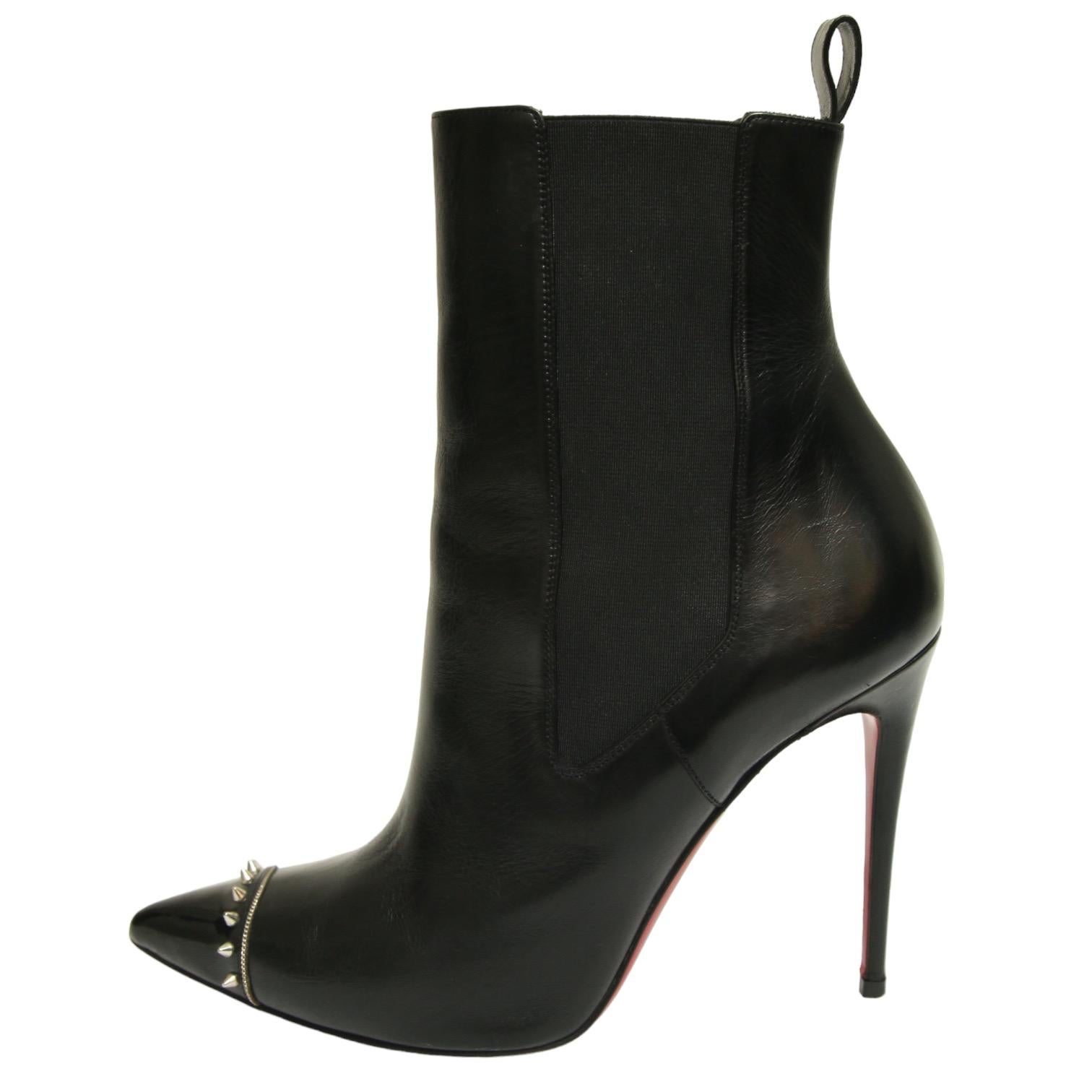 Women's CHRISTIAN LOUBOUTIN Black Leather Bootie BANJO Ankle Boot Spiked Cap Toe 38.5 For Sale