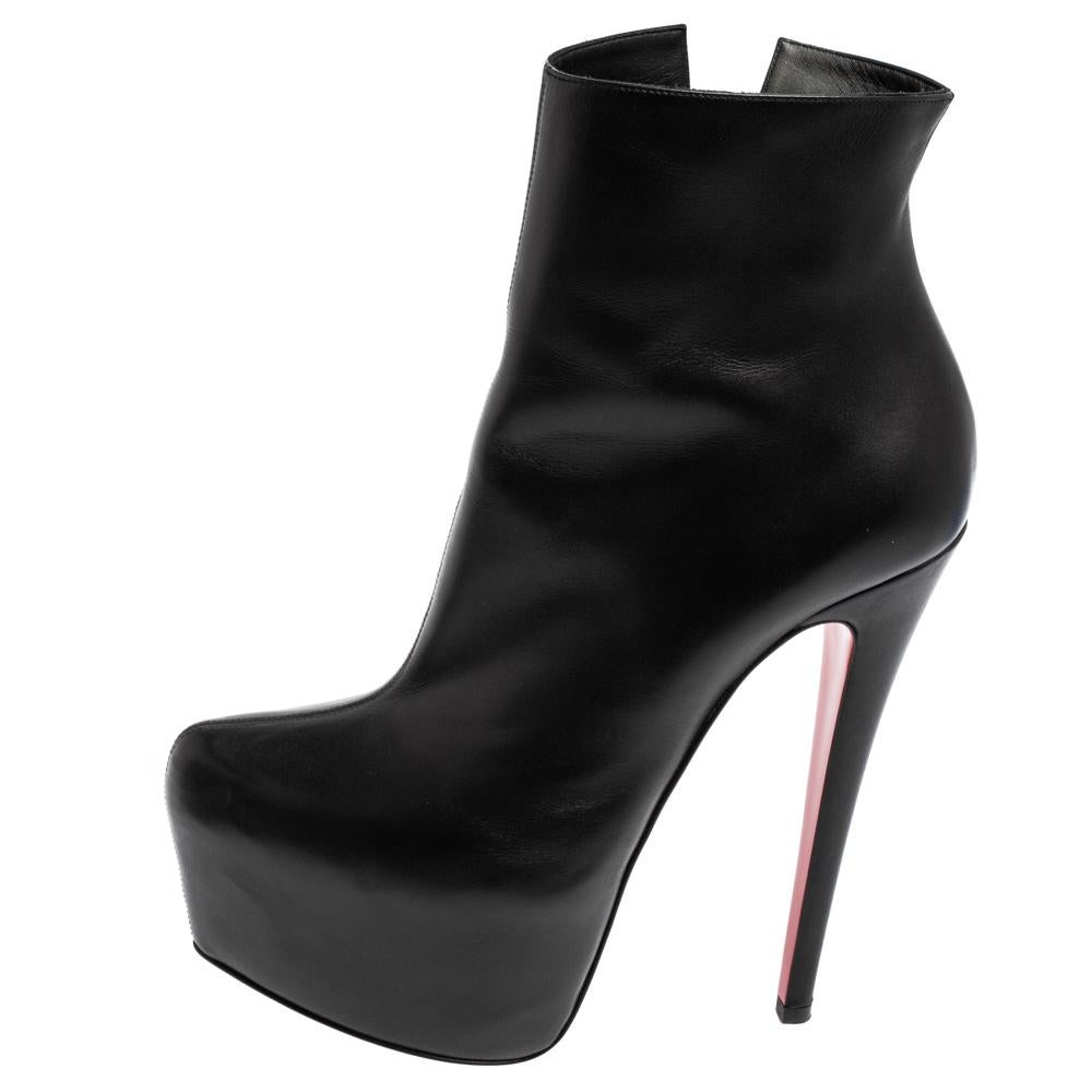 Christian Louboutin Black Leather Daf Booty Ankle Boots Size 37 In Good Condition In Dubai, Al Qouz 2