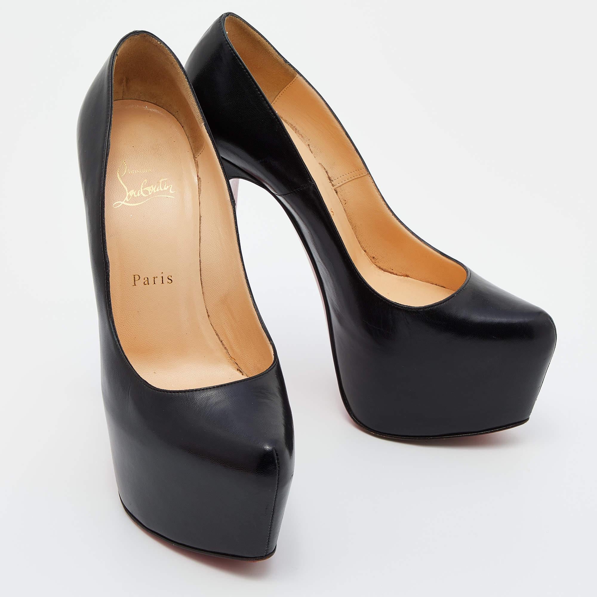 Christian Louboutin Black Leather Daffodile Pumps Size 38.5 For Sale 1