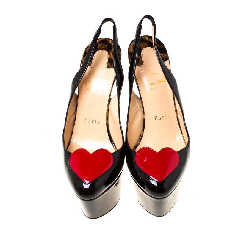 Picture how these Christian Louboutin sandals will beautifully make you dazzle at every step, and fetch admiring gasps your way every time you step out. You can make this dream come true by owning them today! The Doracora sandals are crafted from