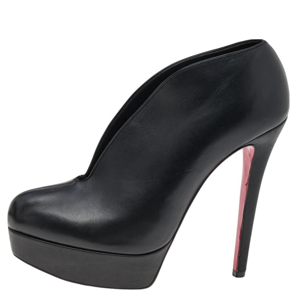 Coming from the House of Christian Louboutin, these stunning Fast Plato booties will grant never-ending grace and poise to your feet. They are carved using black leather on the exterior and showcase rounded toes, platforms, and towering heels. For a