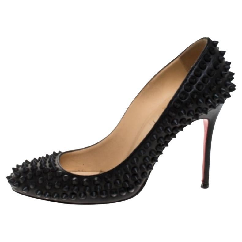 Christian Louboutin Schwarze Fifi Spike Pumps aus Leder Größe 36 im Angebot