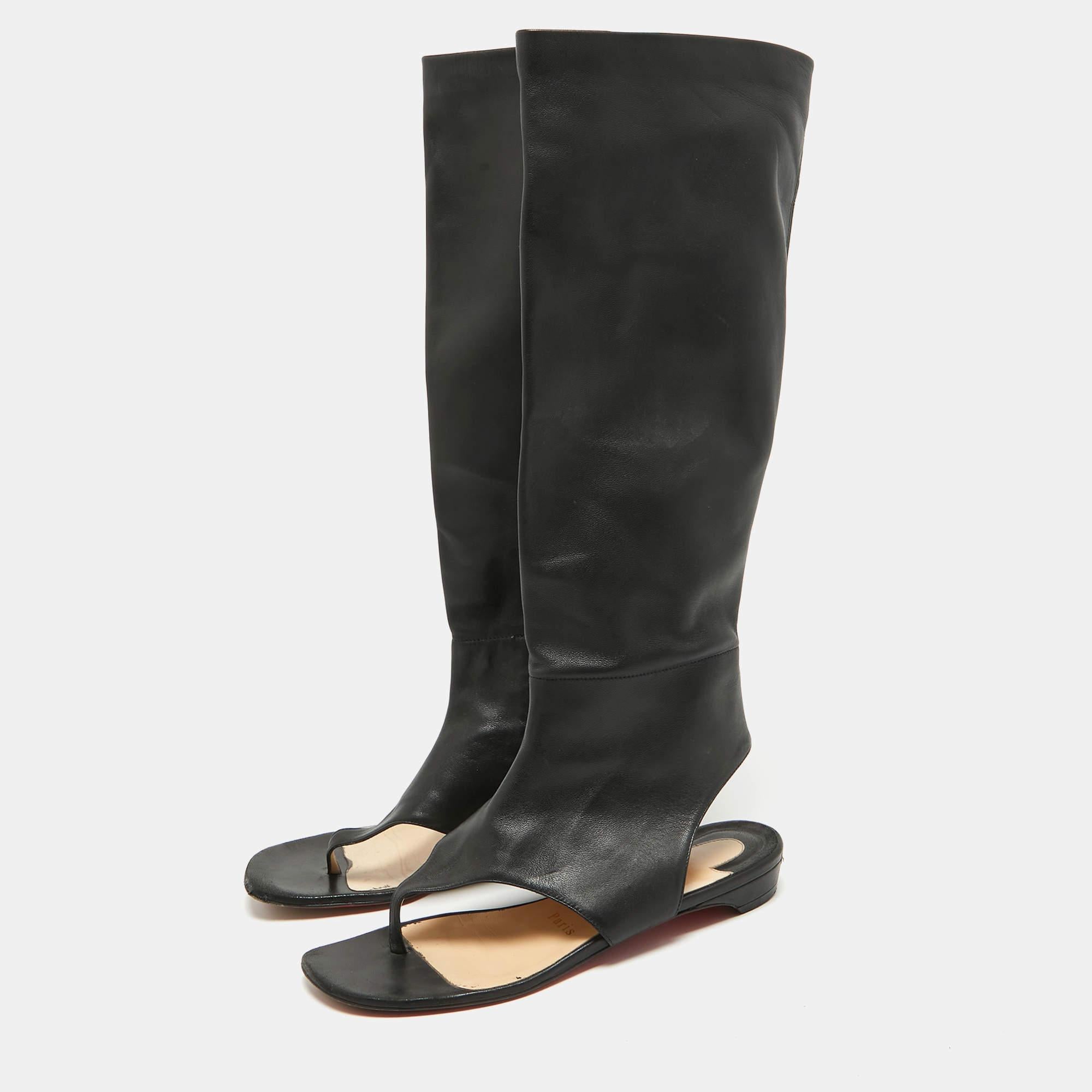 Creativity in design and innovative styles are characteristic of Christian Louboutin’s creations. These sandals are no exception as they cobine the glamour of boots and the simplicity of slip-on sandals in their design. They are made of leather and