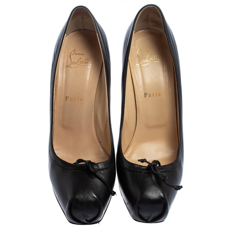 Christian Louboutin Black Leather Lolo Bow Pumps Size 40 at 1stDibs