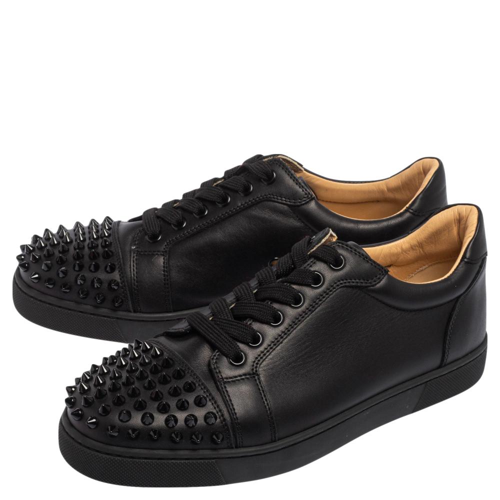 Christian Louboutin Black Leather Louis Junior Spikes Low Top Sneakers Size 38 In Good Condition In Dubai, Al Qouz 2