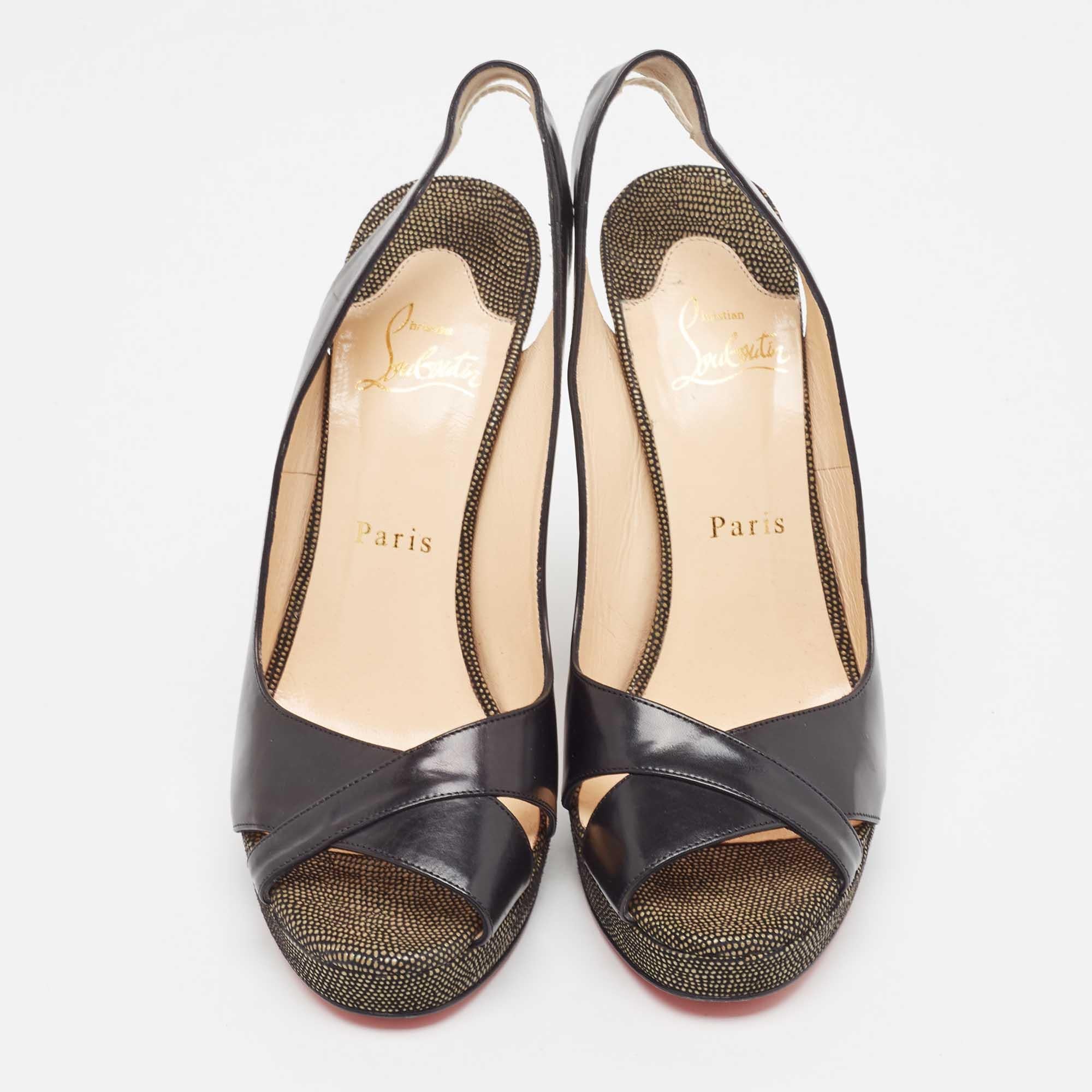Ces sandales encadreront vos pieds de manière élégante. Fabriquées à partir de matériaux de qualité, elles présentent un design élégant et des semelles intérieures confortables.

Comprend
Sac à poussière original