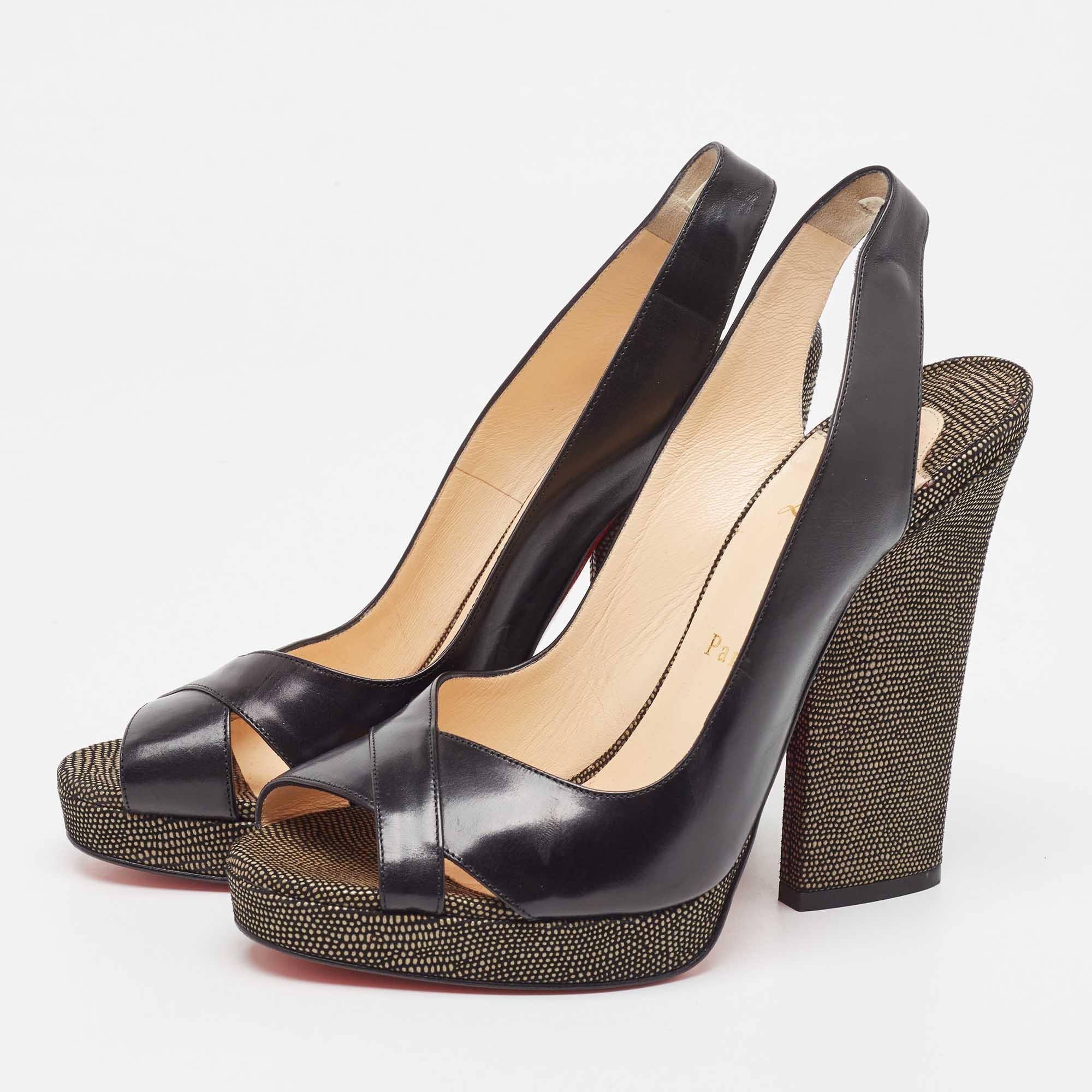 Christian Louboutin Sandales à talons compensés en cuir noir Morphea Taille 39 Bon état - En vente à Dubai, Al Qouz 2