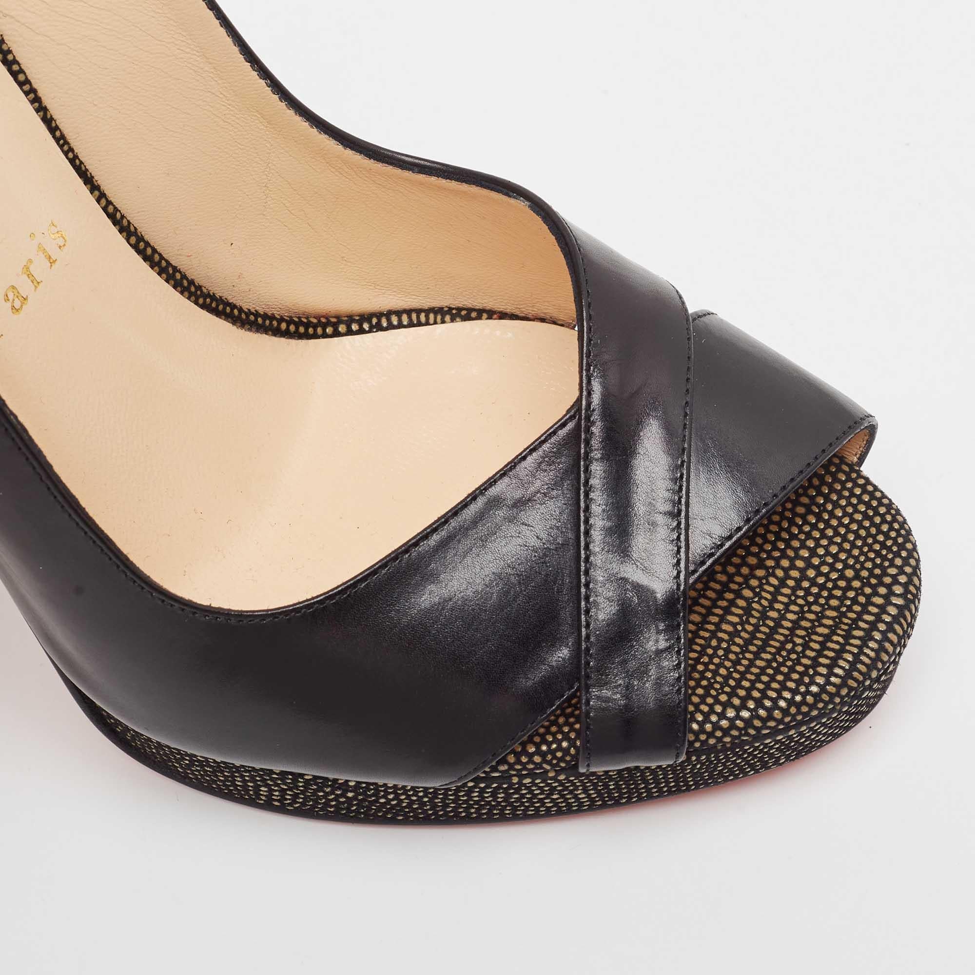 Christian Louboutin Sandales à talons compensés en cuir noir Morphea Taille 39 en vente 2