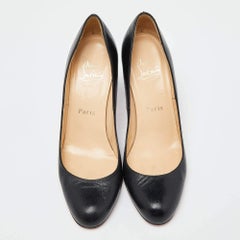 Christian Louboutin Schwarze einfache schwarze Leder-Pumps Größe 36.5