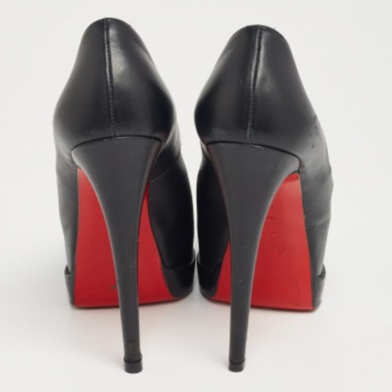 Christian Louboutin Bombas Palais Royal de cuero negro Talla 38.5 en venta 1