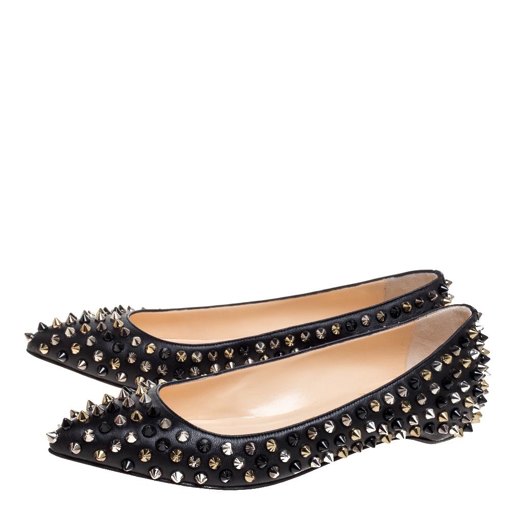 Christian Louboutin Black Leather Pigalle Spike Ballet Flats Size 35.5 In Good Condition In Dubai, Al Qouz 2
