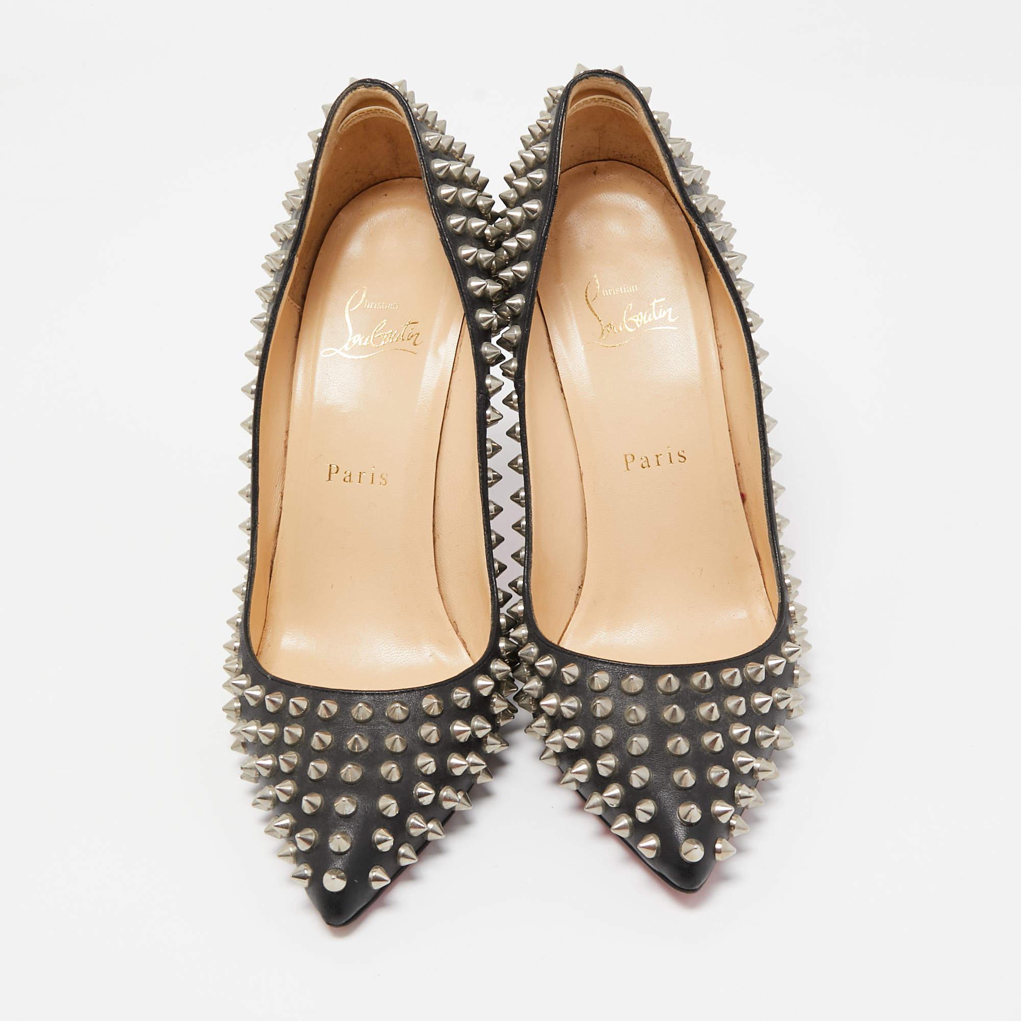 Women's Christian Louboutin Black Leather Pigalle Spikes Pointed Toe Pumps Size 38.5 For Sale