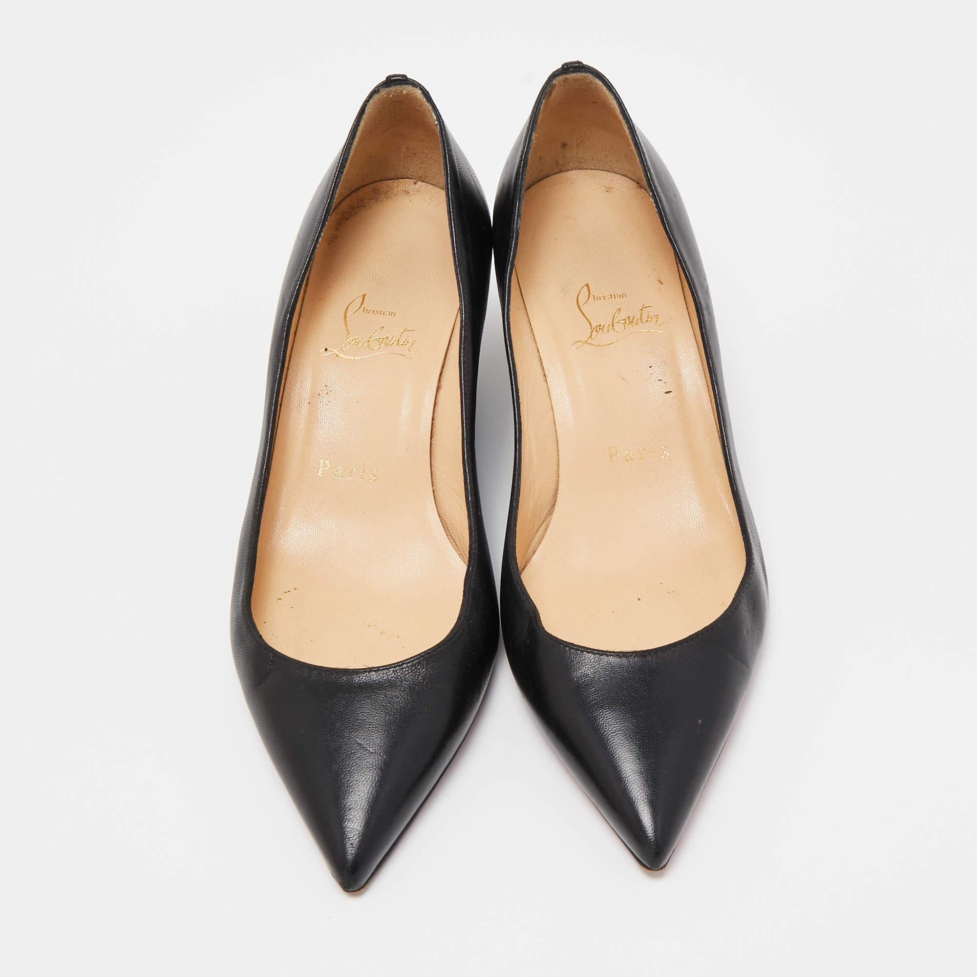 Christian Louboutin Black Leather Pointed Toe Wedge Pumps Size 37.5 In Good Condition For Sale In Dubai, Al Qouz 2