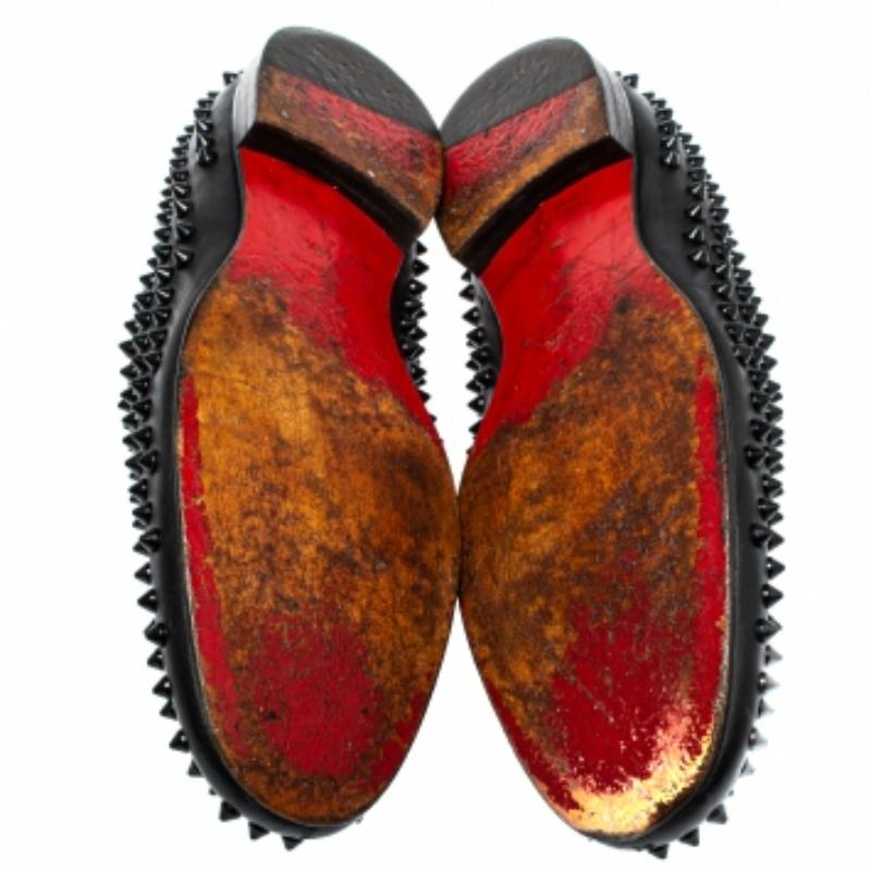 Christian Louboutin Black Leather Rollerboy Spiked Loafers Size 43.5 In Fair Condition For Sale In Dubai, Al Qouz 2