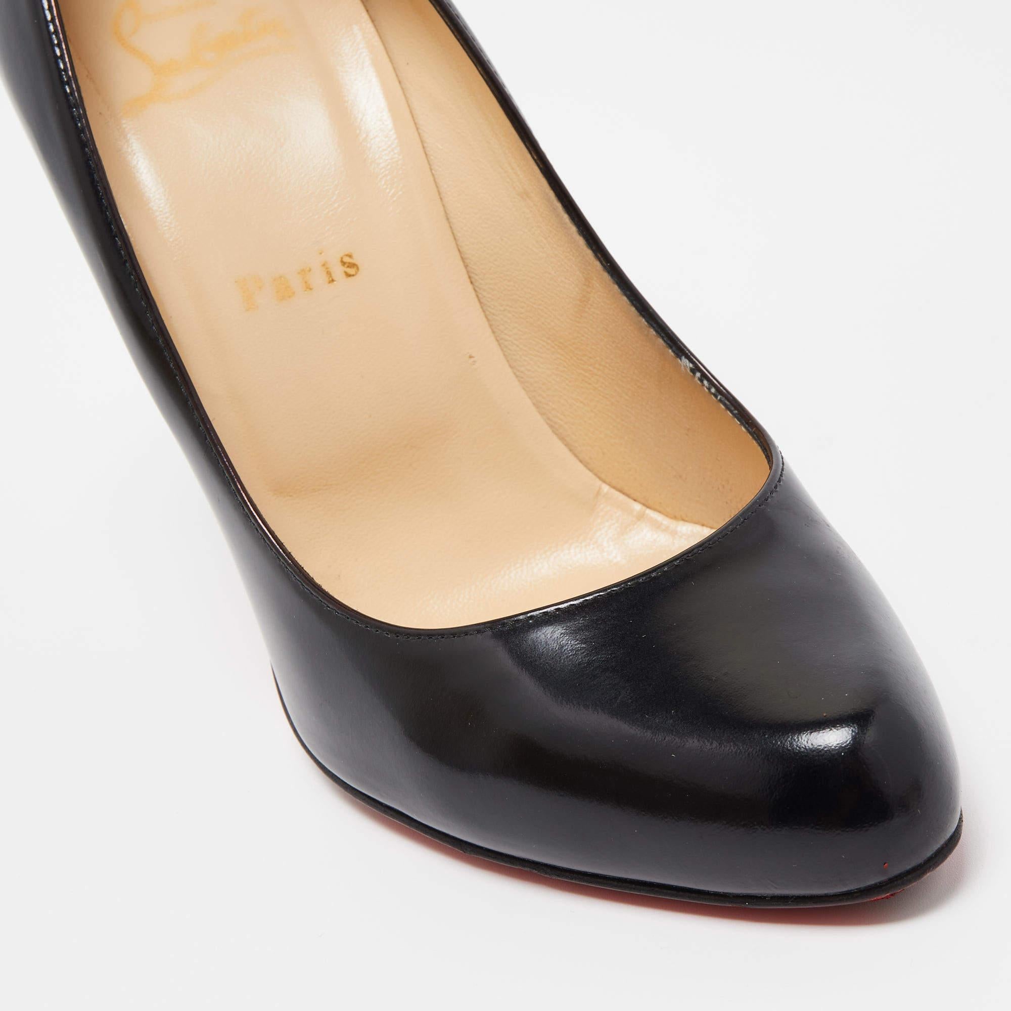 Christian Louboutin Black Leather Simple Pointed Toe Pumps Size 39.5 For Sale 2