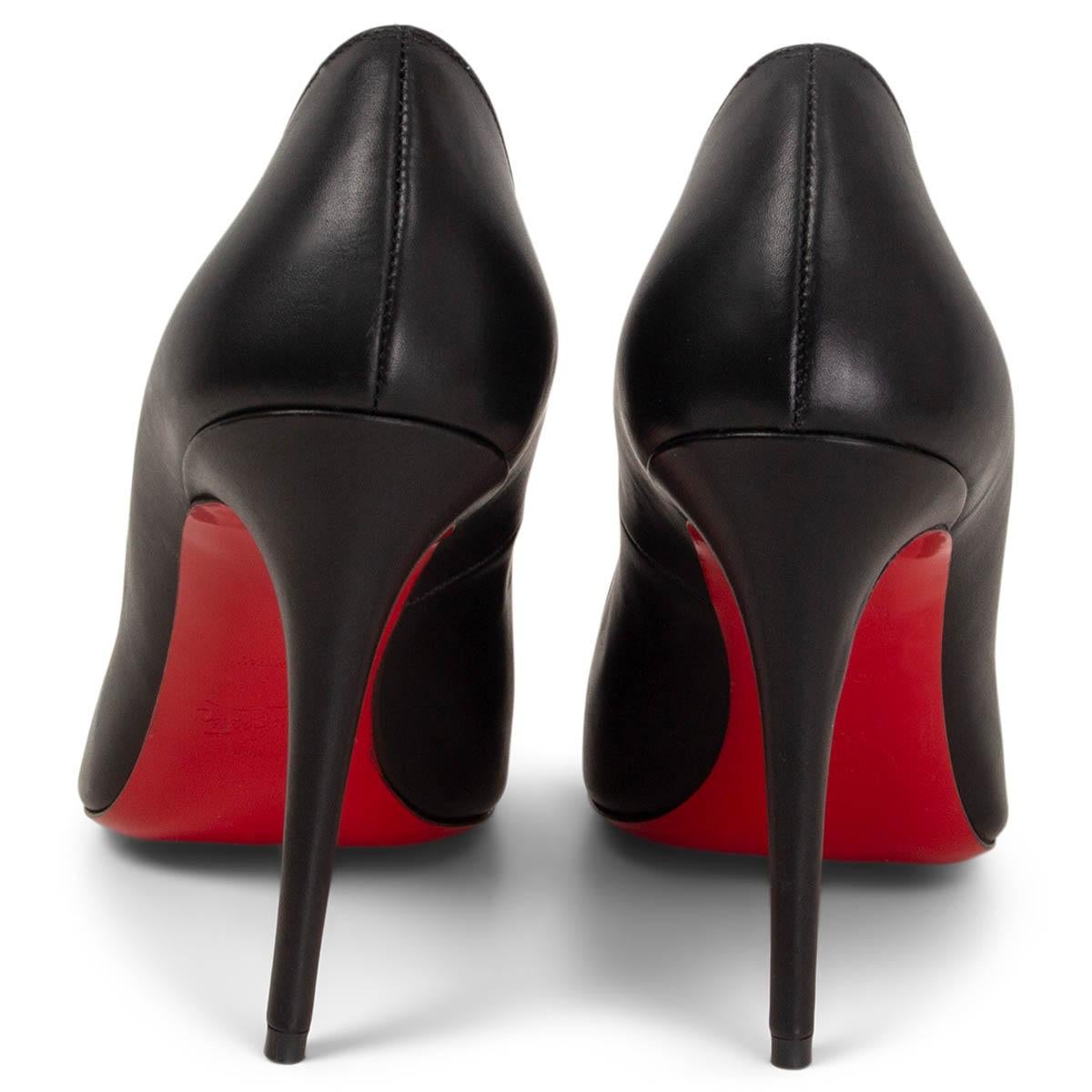 CHRISTIAN LOUBOUTIN Chaussures à talons simples en cuir noir 38,5 Pour femmes en vente