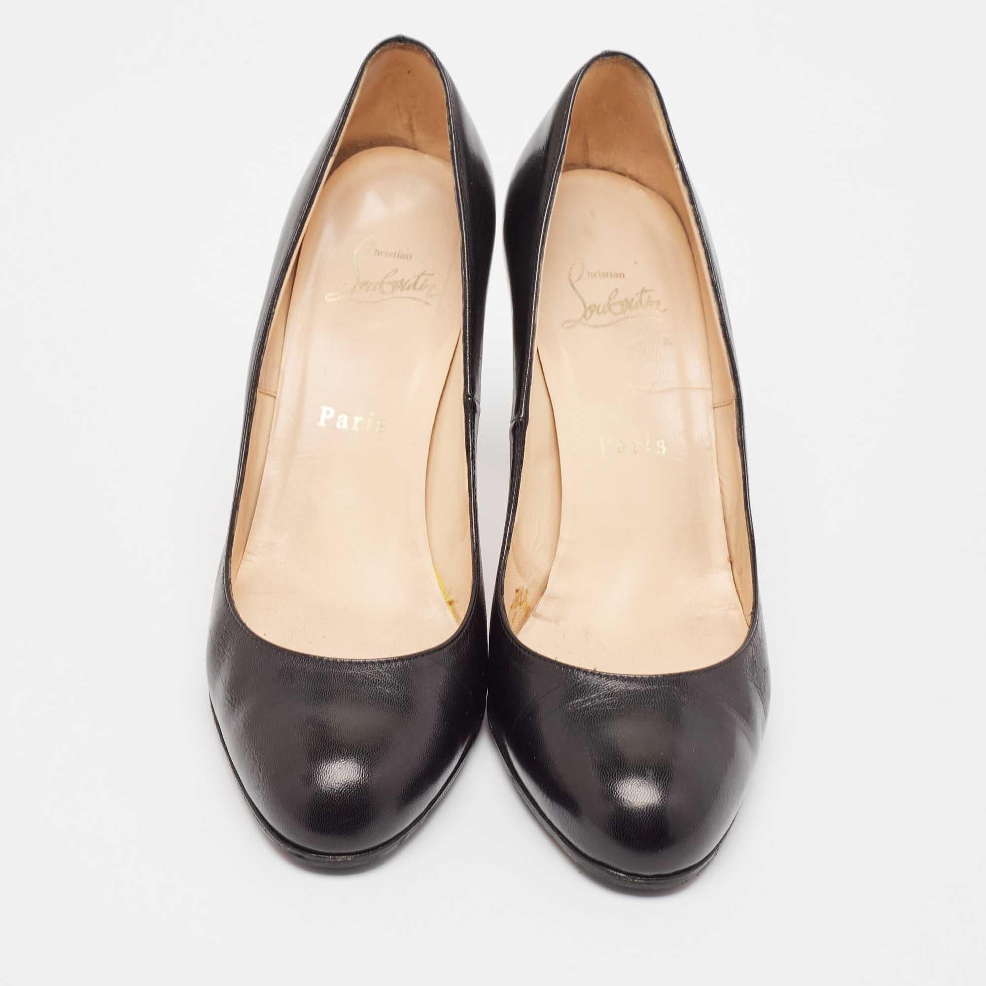 Christian Louboutin Bombas sencillas de cuero negro Talla 37.5 Negro