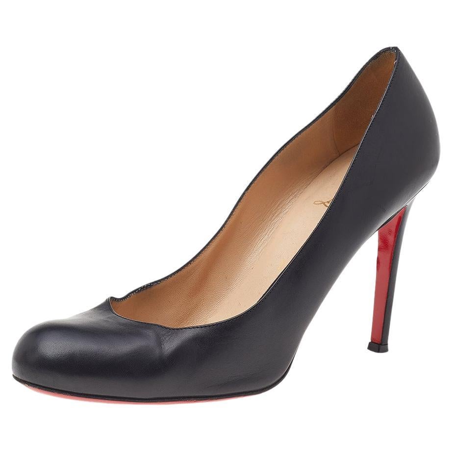 Christian Louboutin Black Leather Simple Pumps Size 38.5 For Sale