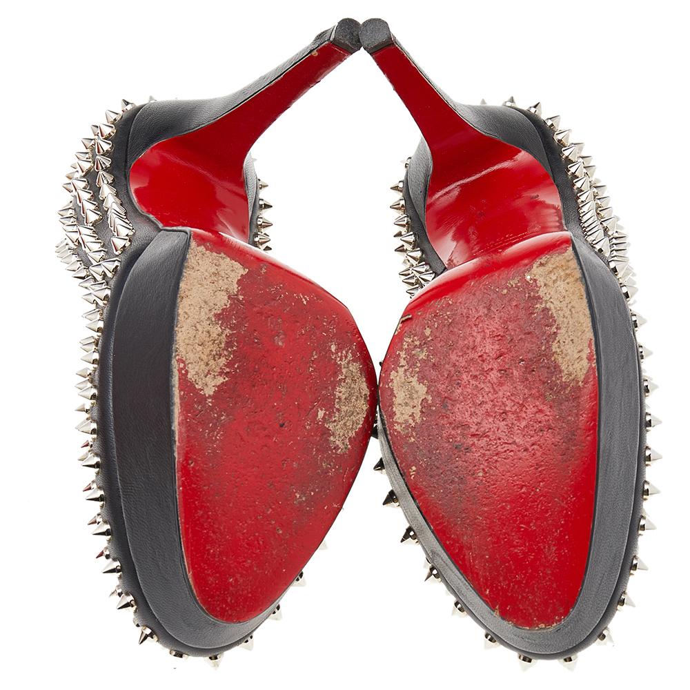 Christian Louboutin - Pumps in pelle nera con plateau a spillo - misura 39,5 In condizioni buone a Dubai, Al Qouz 2