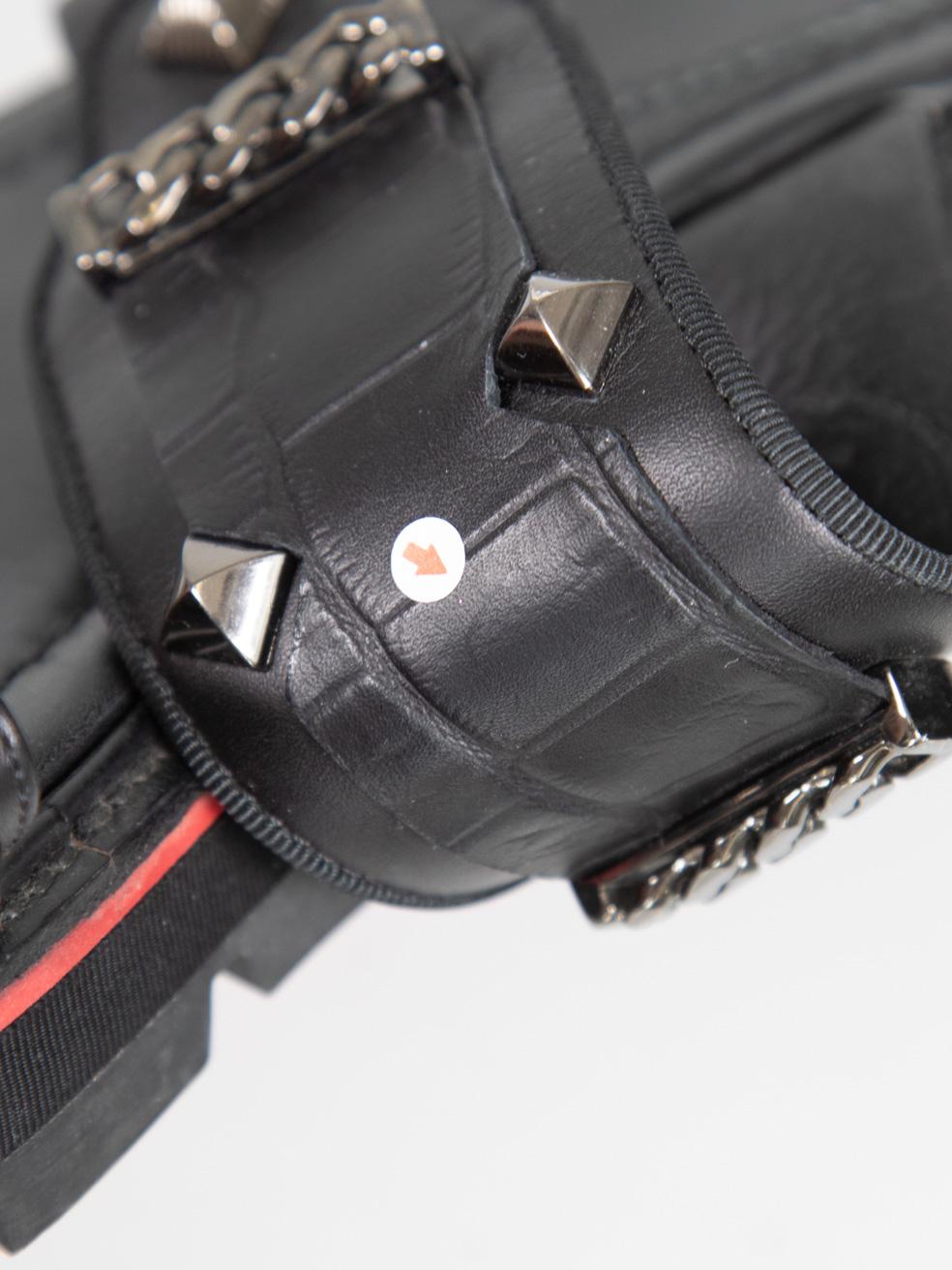 Christian Louboutin Black Leather Stud Sandals Size IT 41 en venta 2