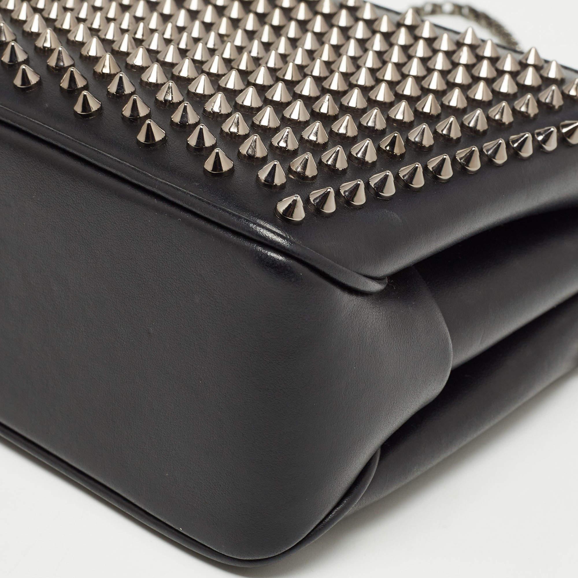 Women's Christian Louboutin Black Leather Triloubi Chain Shoulder Bag For Sale