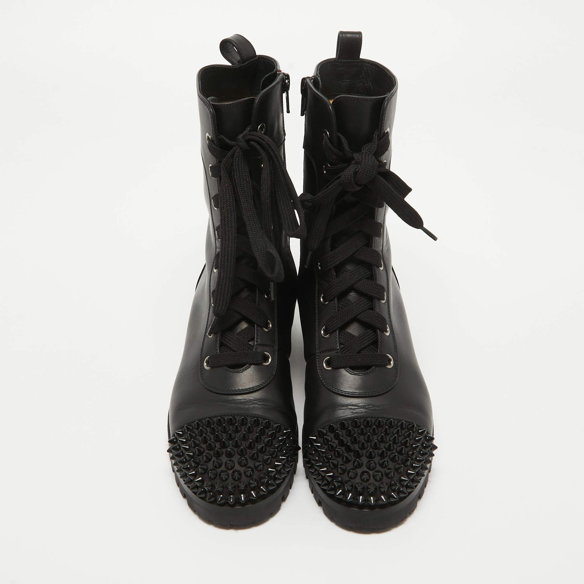 Christian Louboutin Black Leather TS Croc Spiked Ankle Boots Size 36 In Good Condition For Sale In Dubai, Al Qouz 2