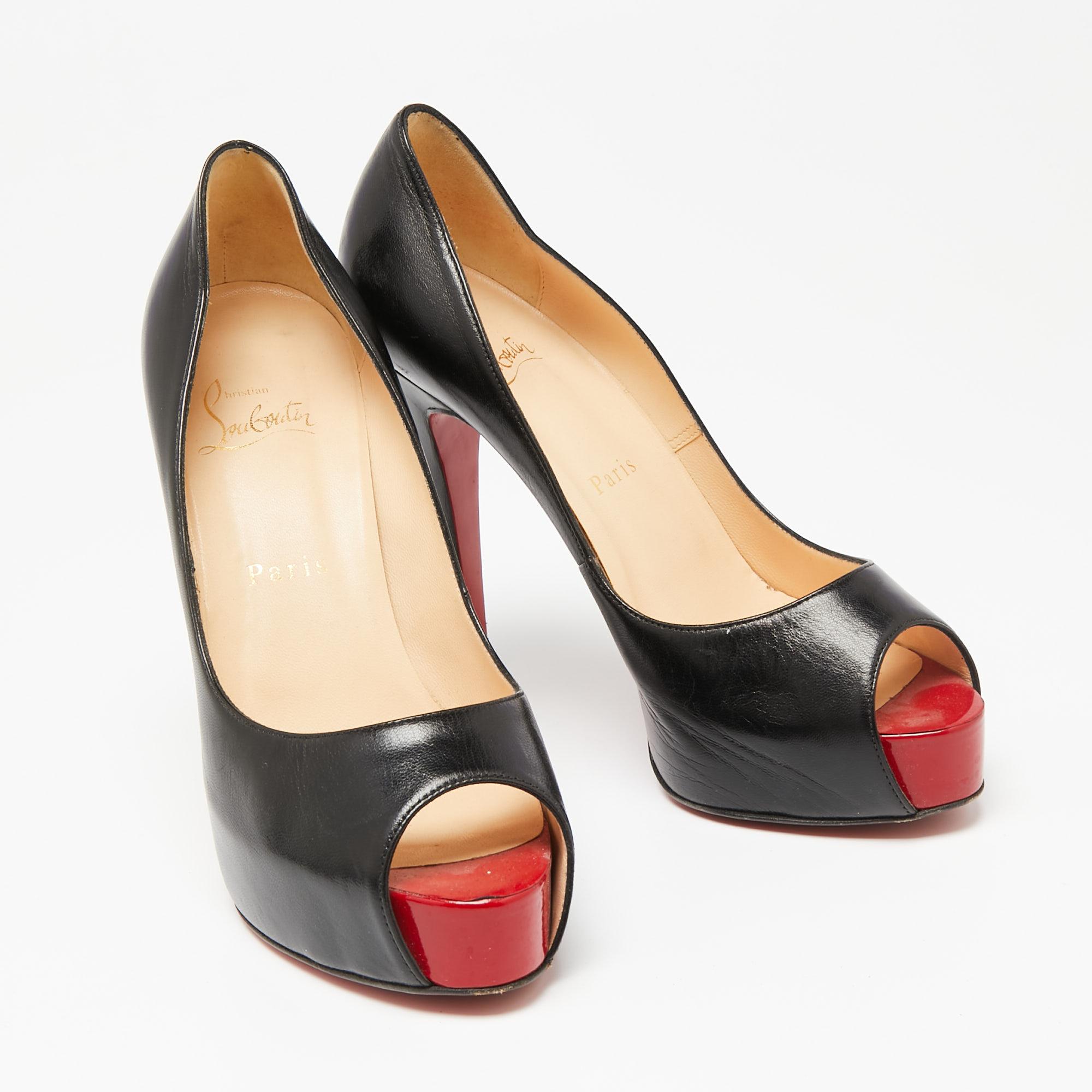 Women's Christian Louboutin Black Leather Very Prive Peep-Toe Pumps Size 37 For Sale