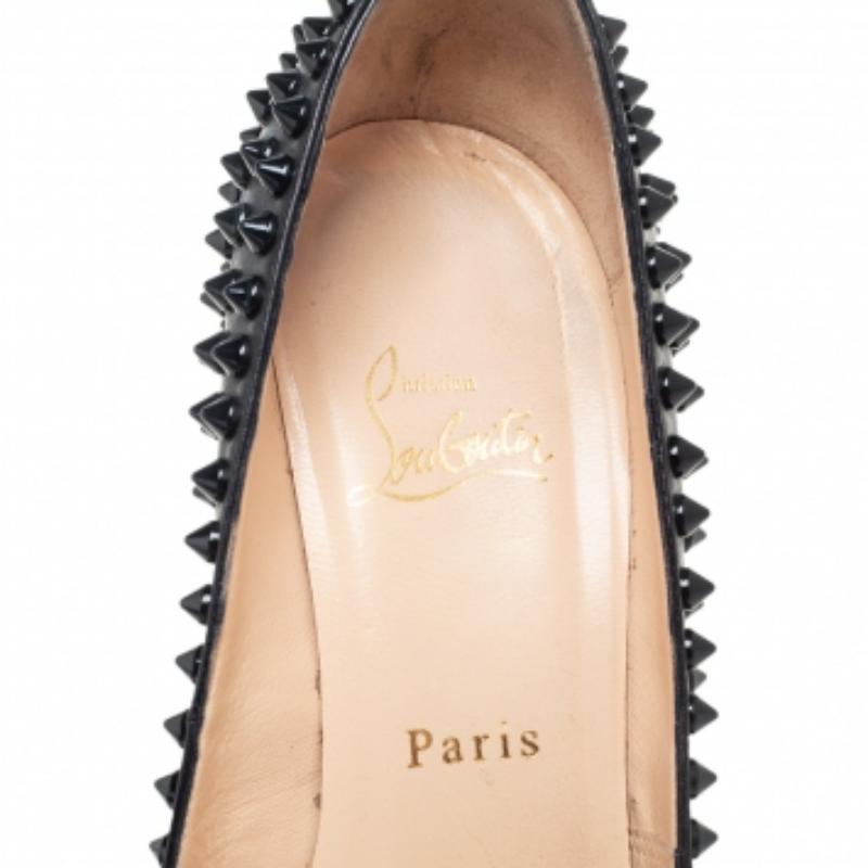 Christian Louboutin Pumps Yolanda in pelle nera con punta a spillo misura 37,5 in vendita 3