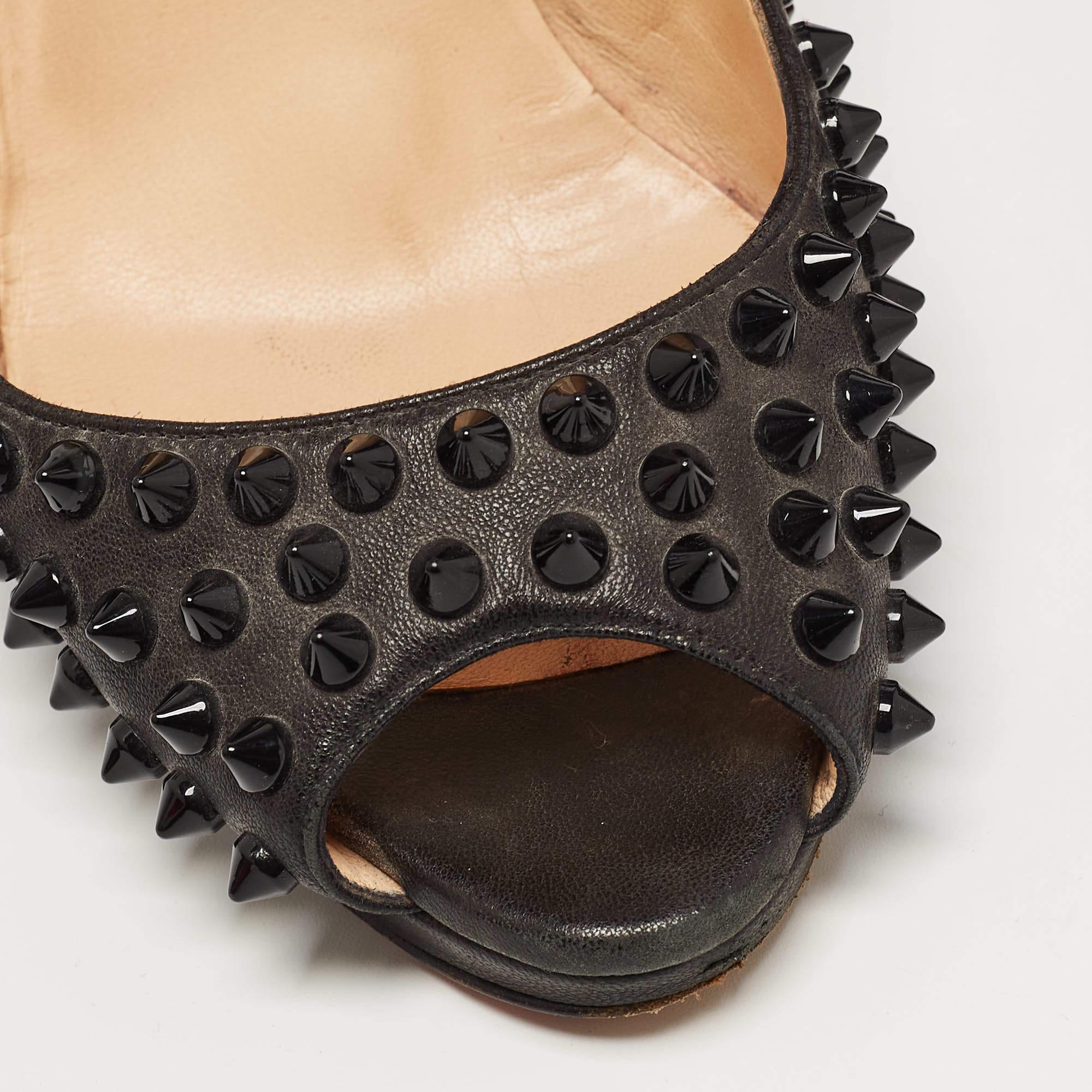 Christian Louboutin Black Leather Yolanda Spikes Pumps Size 37.5 For Sale 2