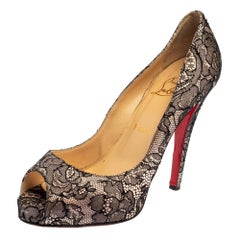 Christian Louboutin Pumps in pizzo e raso nero/rosa chiaro misura 37,5