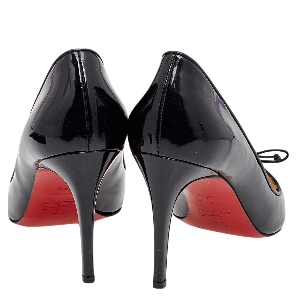 Christian Louboutin Black Mesh And Patent Leather Bow Pumps Size 39.5 In Good Condition In Dubai, Al Qouz 2