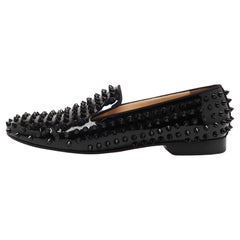 Christian Louboutin Schwarze Lack-Loafers mit Schmetterlingsspitzen Größe 39,5