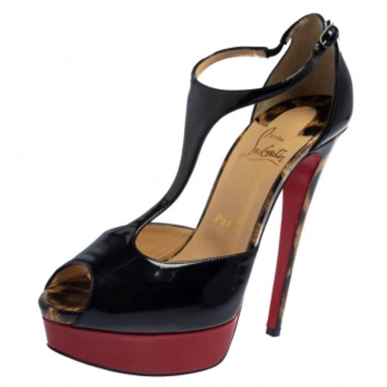 Women's Christian Louboutin Black Patent Jilopa T Strap Platform Sandals Size 37.5 For Sale