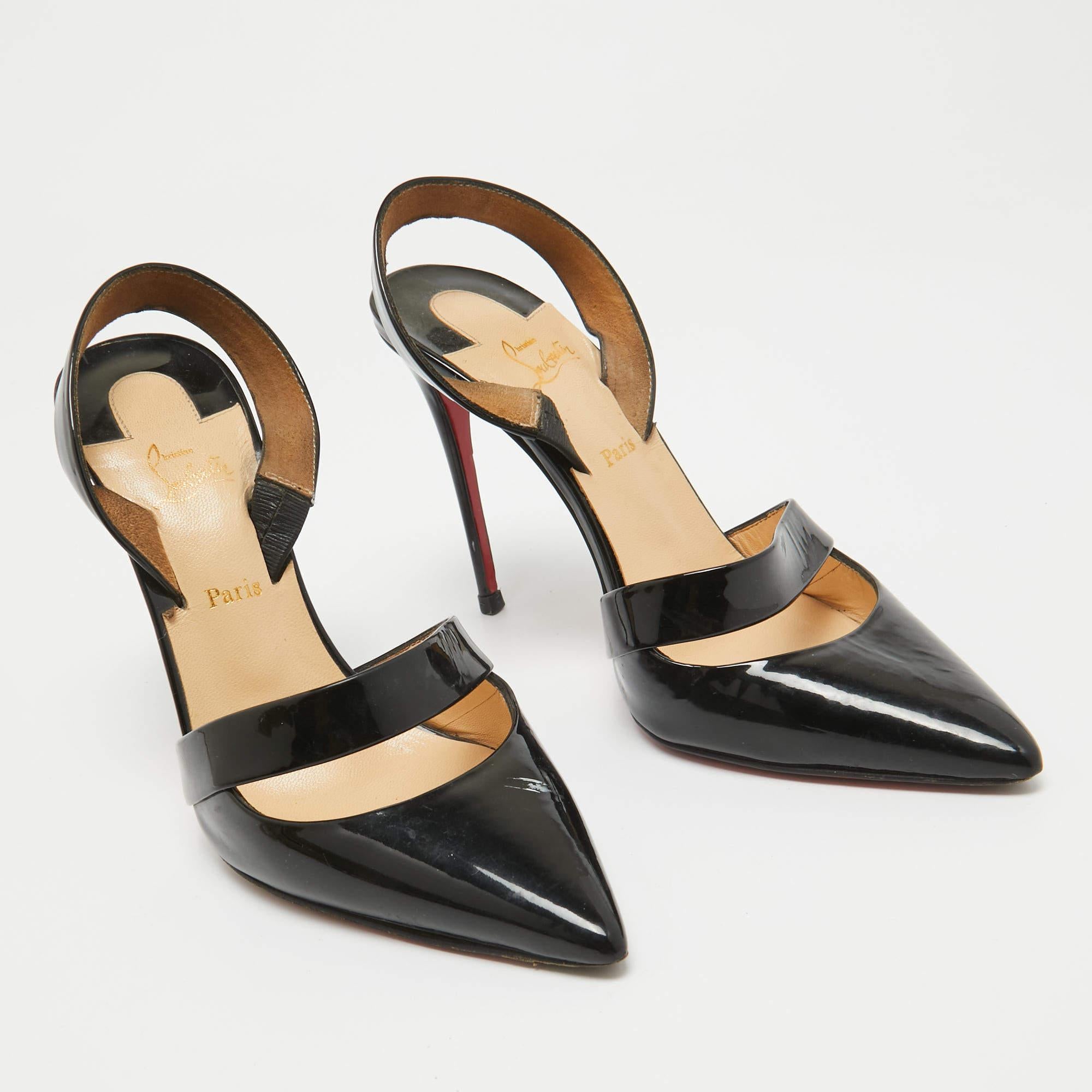Christian Louboutin Bombas Actina Slingback de charol negro Talla 37.5 en Bastante bueno estado para la venta en Dubai, Al Qouz 2
