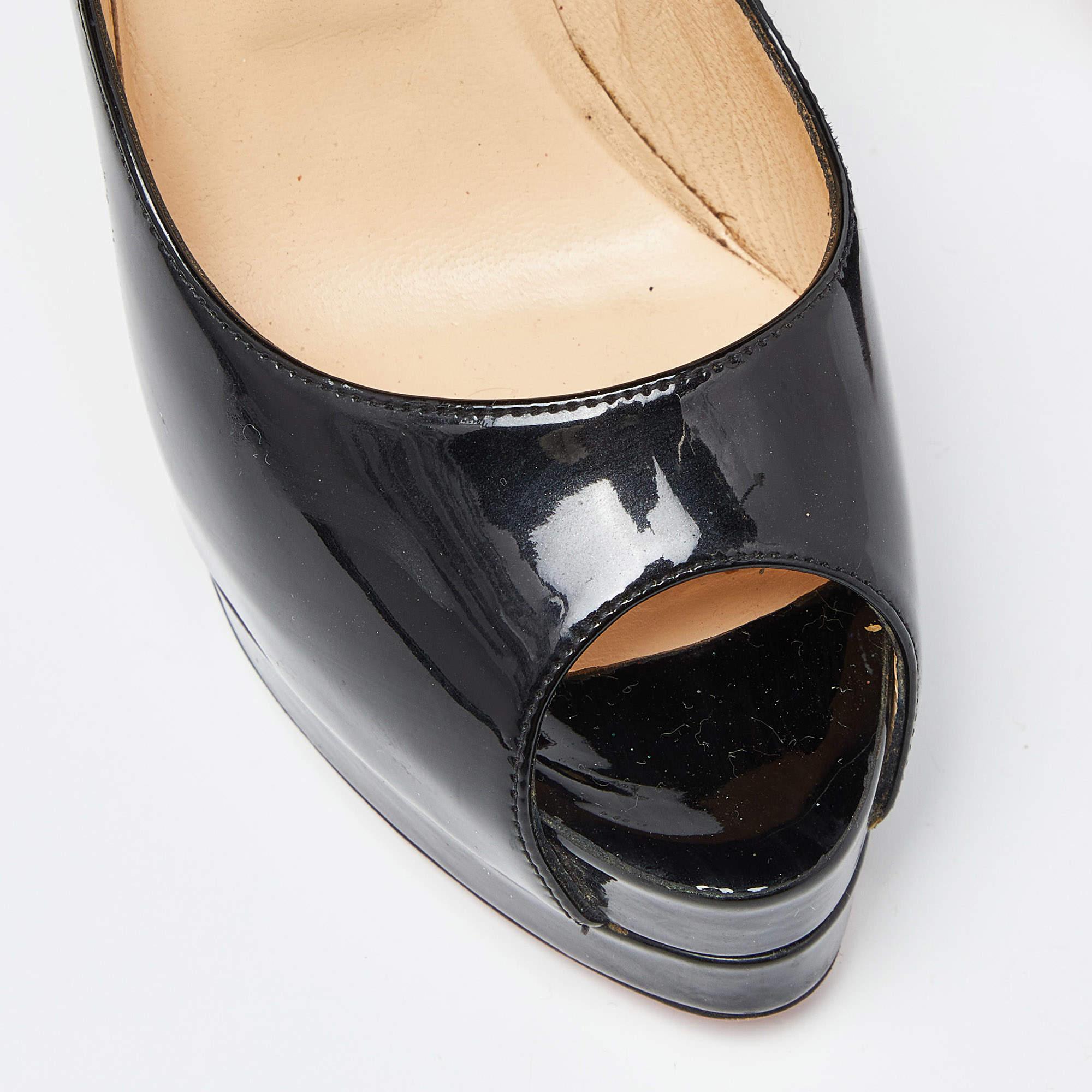 Christian Louboutin Schwarze Altadama Pumps aus Lackleder Größe 36.5 im Angebot 3