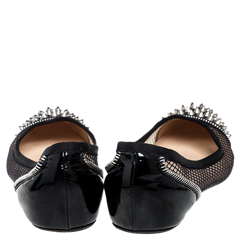 Christian Louboutin Black Patent Leather and Mesh Spike Ballet Flats Size 37.5 In Good Condition In Dubai, Al Qouz 2