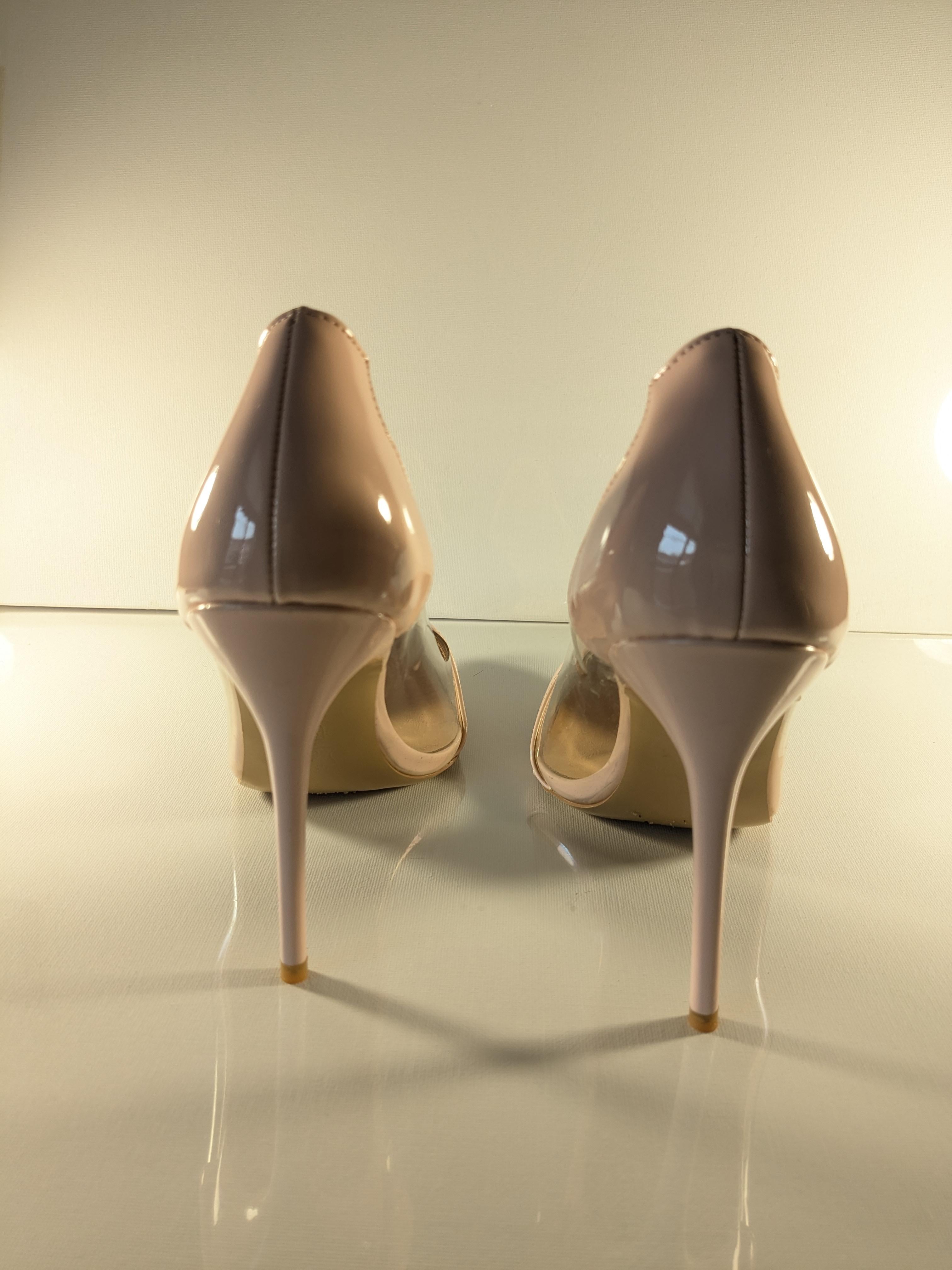 Christian Louboutin Pumps a punta in vernice nera e PVC Cosmo Taglia 38 in vendita 6