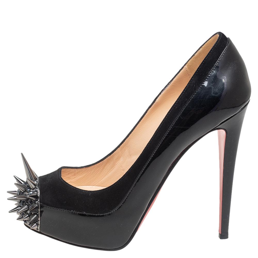 Christian Louboutin Black Patent Leather and Suede Asteroid Spikes Pumps Size 37 In Good Condition For Sale In Dubai, Al Qouz 2