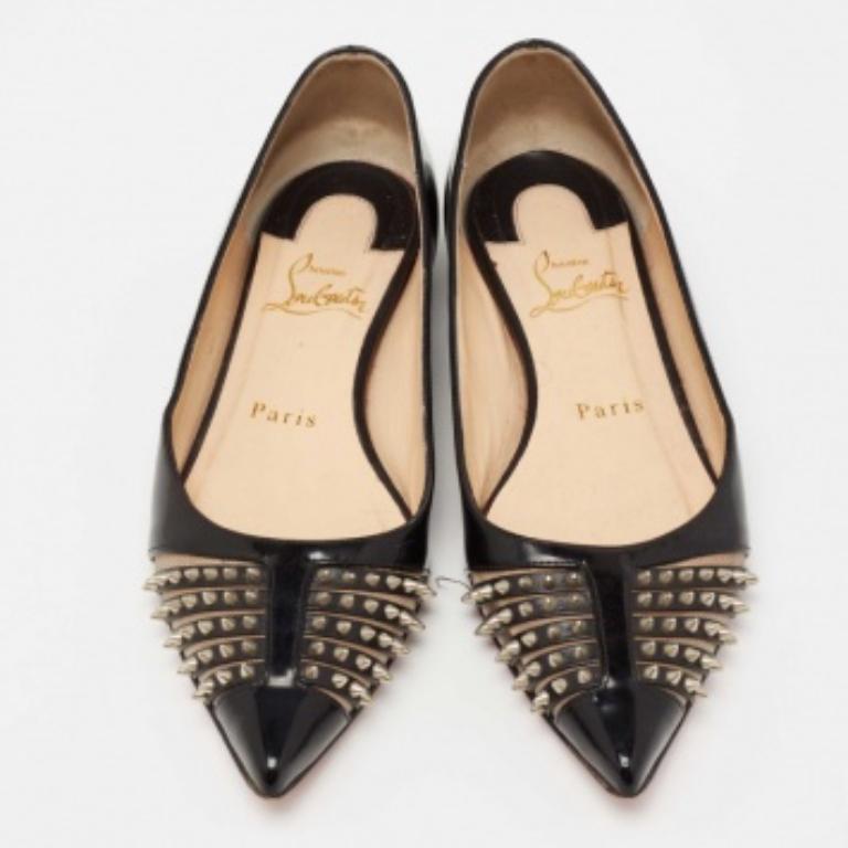 Christian Louboutin Bareta Ballet Flats en cuir verni noir Taille 35 Bon état - En vente à Dubai, Al Qouz 2
