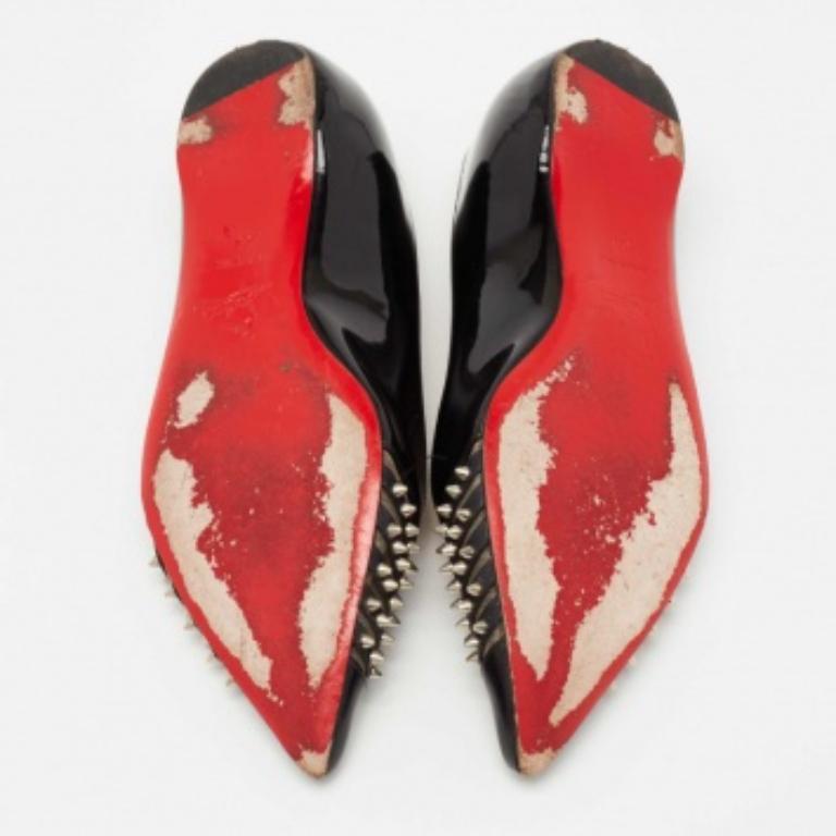 Christian Louboutin Bareta Ballet Flats en cuir verni noir Taille 35 en vente 1