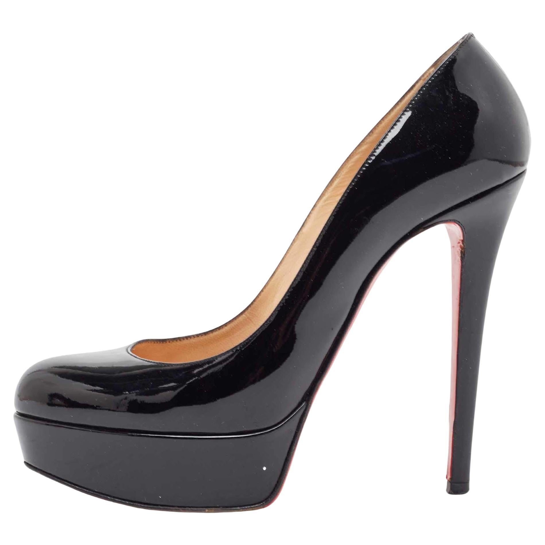 Christian Louboutin Black Patent Leather Bianca Pumps Size 37.5 For Sale