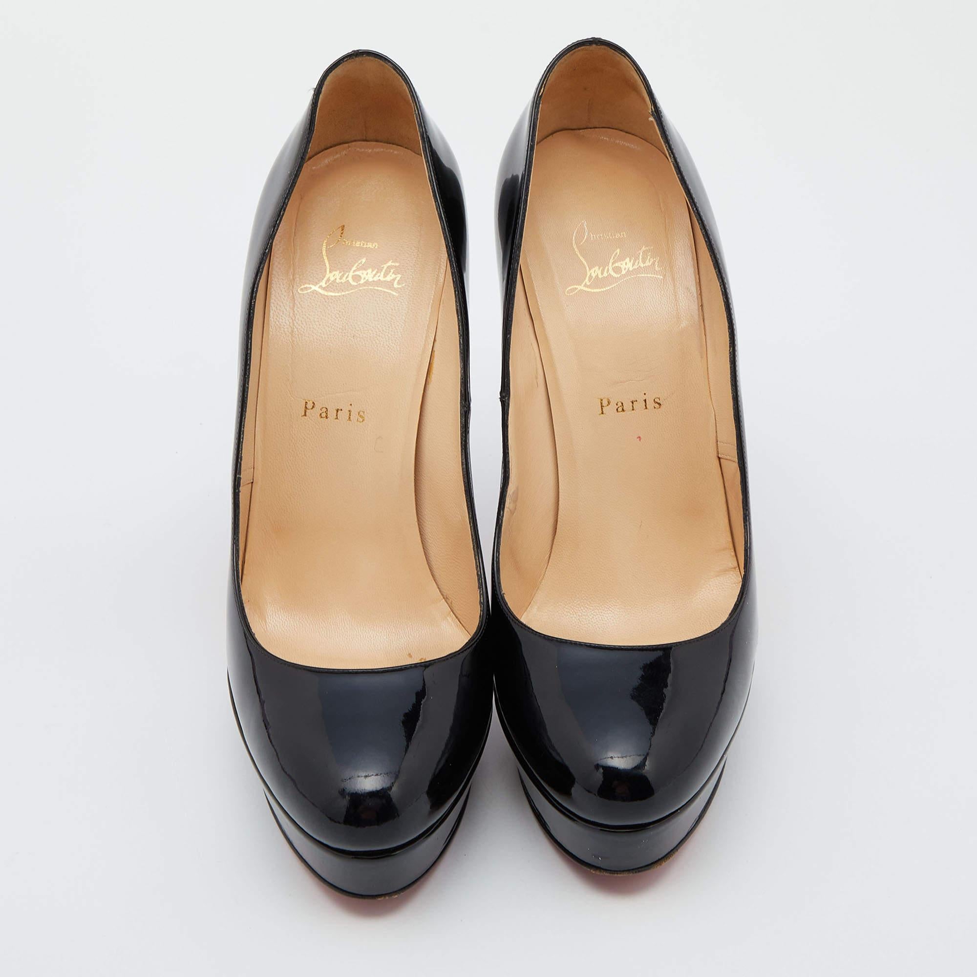 Christian Louboutin Black Patent Leather Bianca Pumps Size 40 In Good Condition For Sale In Dubai, Al Qouz 2