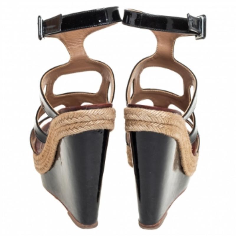 Donna Christian Louboutin Sandali con zeppa in vernice nera taglia 36 in vendita