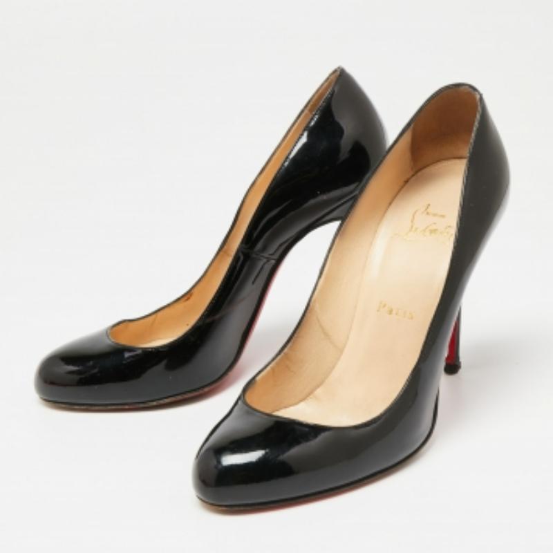 Christian Louboutin Black Patent Leather Fifi Pumps Size 38.5 For Sale 4