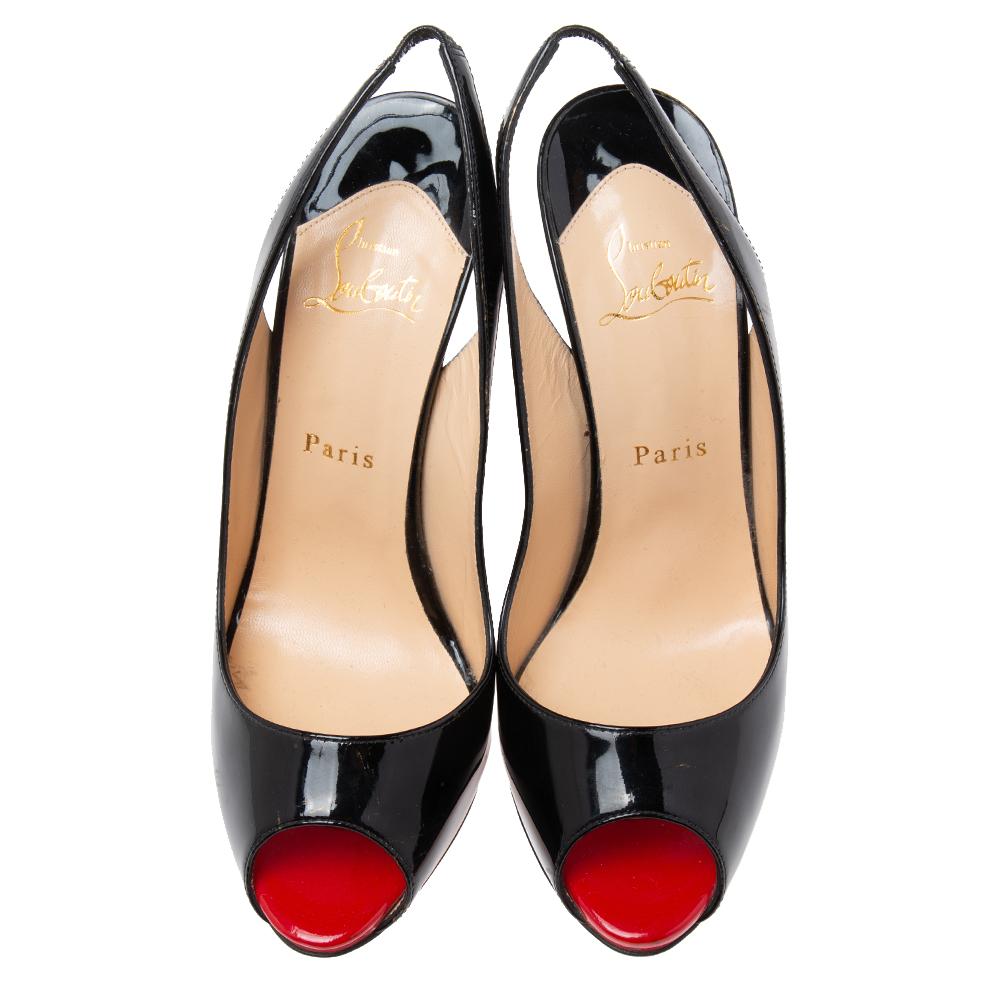 Upgrade your look by adding these Christian Louboutin Flo pumps to the wardrobe. They are crafted from patent leather and designed with peep toes and 11.5 cm stiletto heels. Finesse and poise will all come naturally when you wear these black pumps.

