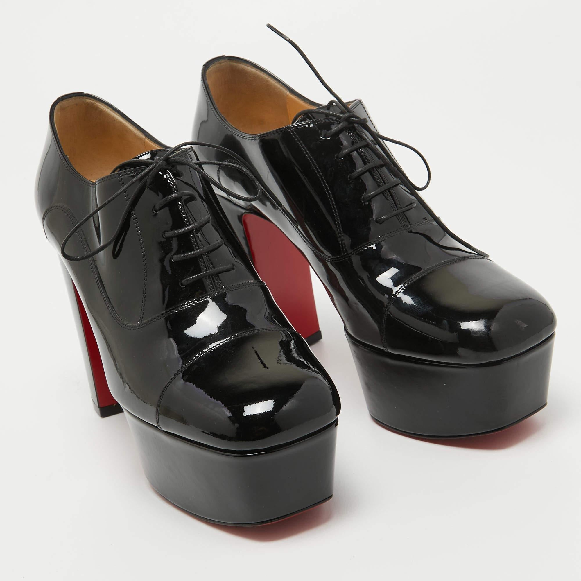 Women's Christian Louboutin Black Patent Leather Goosinette Pumps Size 36 For Sale